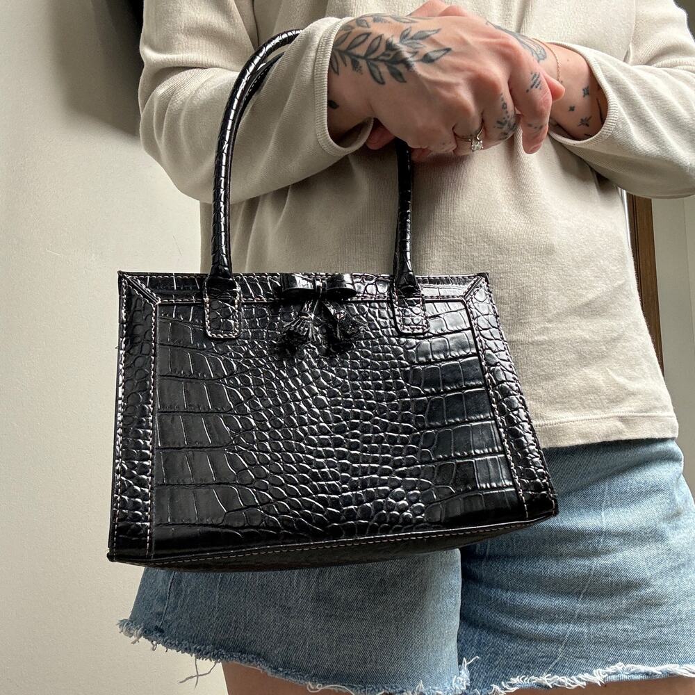 y2k 00s Vintage Liz Claiborne Purse Black Croc Mini Top Handle Bag w/ Bow Tassel - Picture 2 of 12